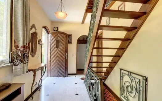 Huis te koop  7 slaapkamers 310 m², 485000 €