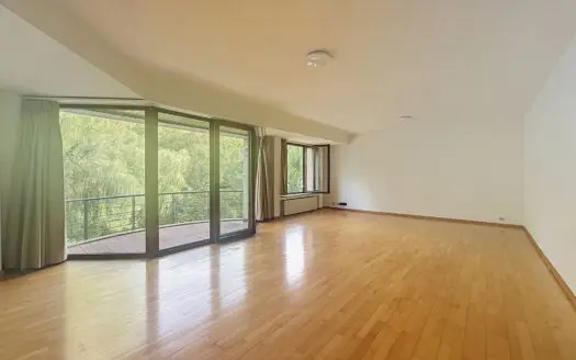 Appartement à louer  2 chambres 135 m², 1800 €