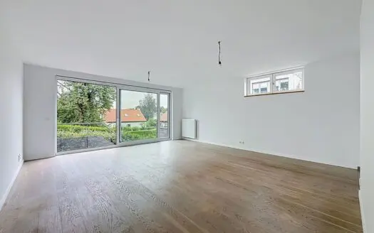 Maison à louer  4 chambres 173 m², 2100 €