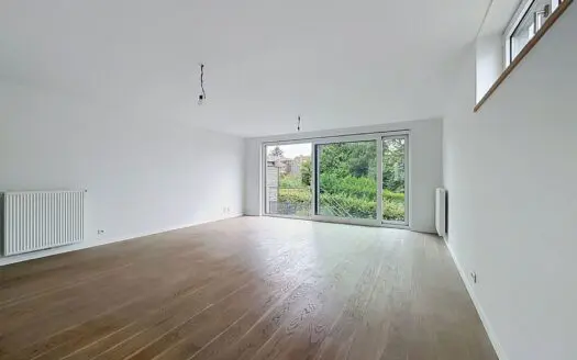 Maison à louer  4 chambres 173 m², 2100 €