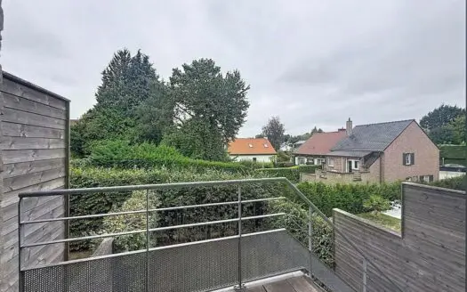 Maison à louer  4 chambres 173 m², 2100 €