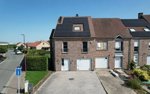 House for sale  6 bedrooms 225 m², 525000 €
