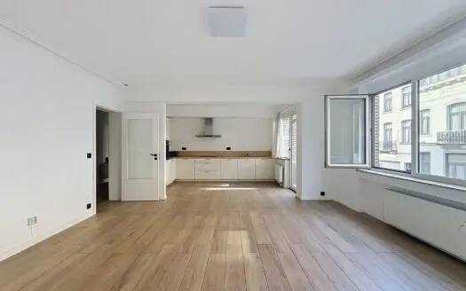 Appartement à vendre  2 chambres 88 m², 299000 €
