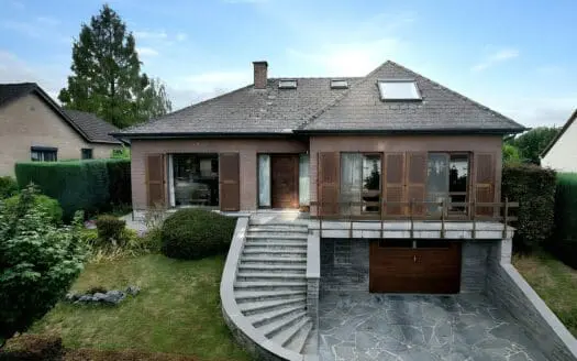 House for sale  5 bedrooms 183 m², 635000 €