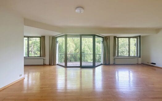 Appartement à louer  2 chambres 135 m², 1800 €